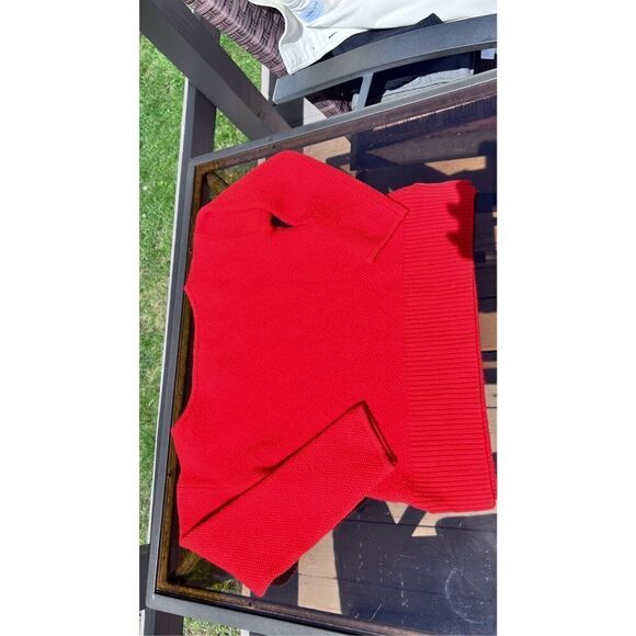 St. John Red Wool Sweater Size 4 - Picture 9 of 10